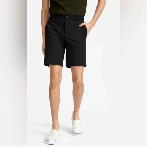 NWT Everlane The 9" Slim Fit Performance Chino Short Men Black Size 32 - Picture 1 of 2